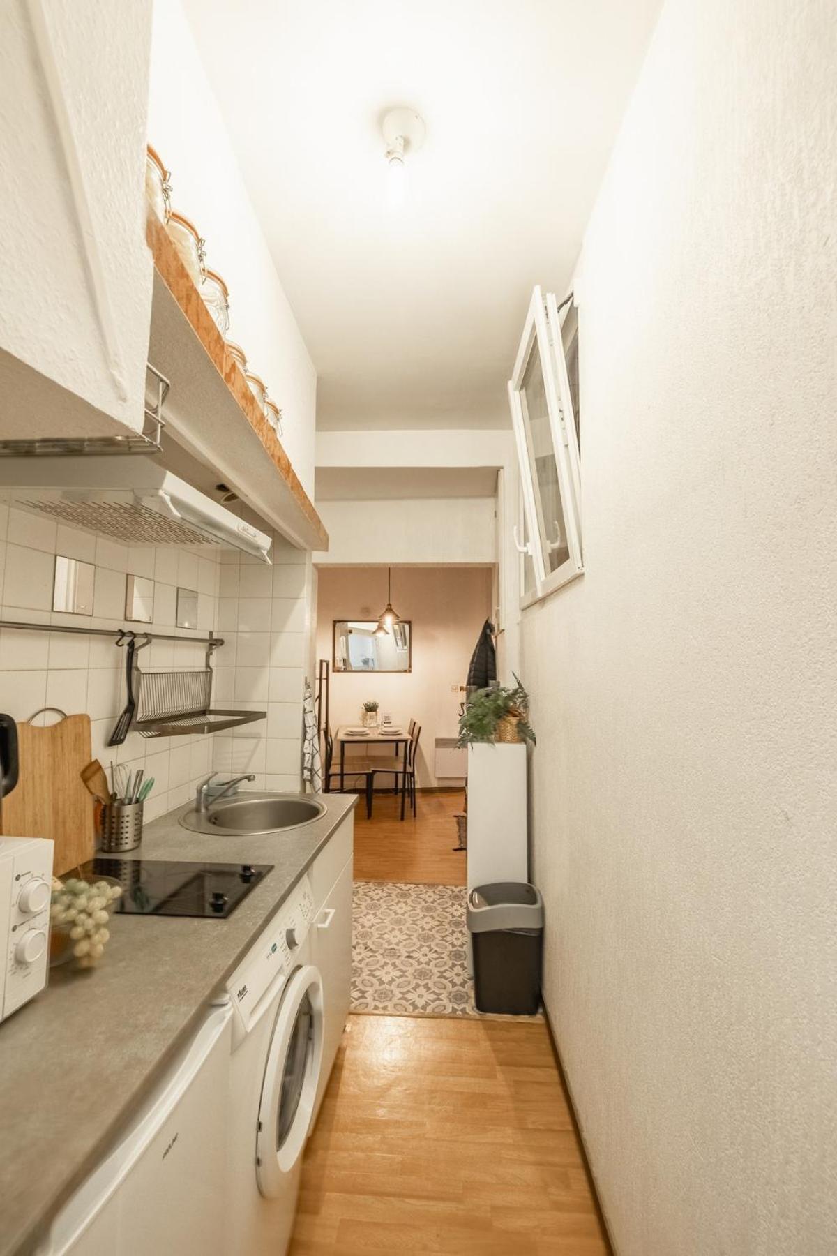 Charming City-center Flat With Terrace