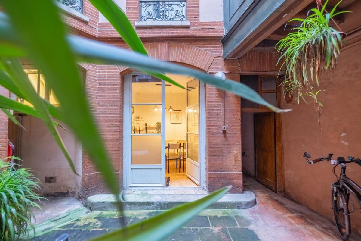 Apartment Charming City-center Flat With Terrace *